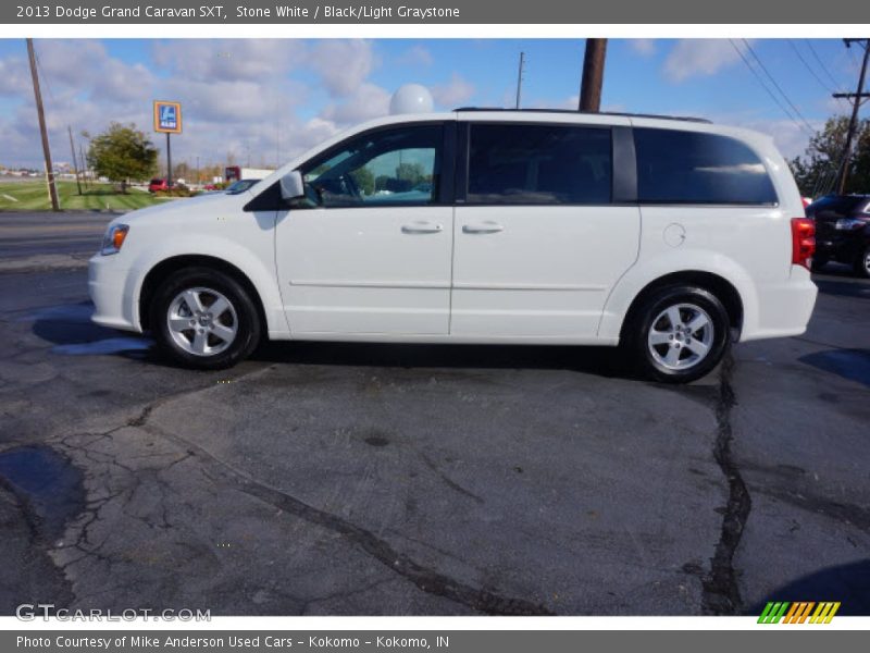 Stone White / Black/Light Graystone 2013 Dodge Grand Caravan SXT