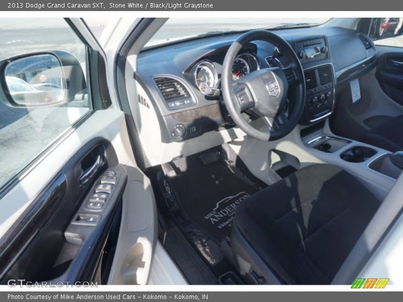 Stone White / Black/Light Graystone 2013 Dodge Grand Caravan SXT