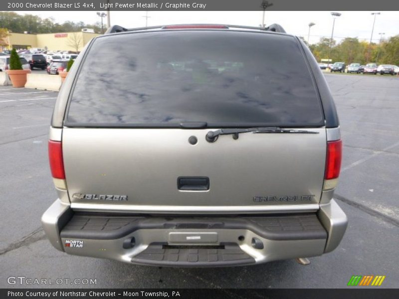 Light Pewter Metallic / Graphite Gray 2000 Chevrolet Blazer LS 4x4