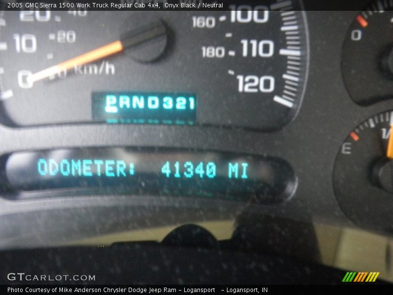Onyx Black / Neutral 2005 GMC Sierra 1500 Work Truck Regular Cab 4x4