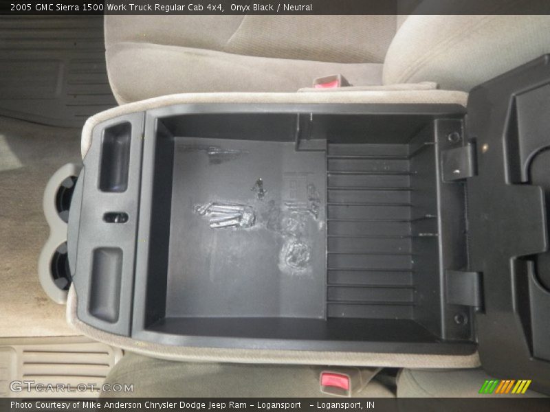 Onyx Black / Neutral 2005 GMC Sierra 1500 Work Truck Regular Cab 4x4