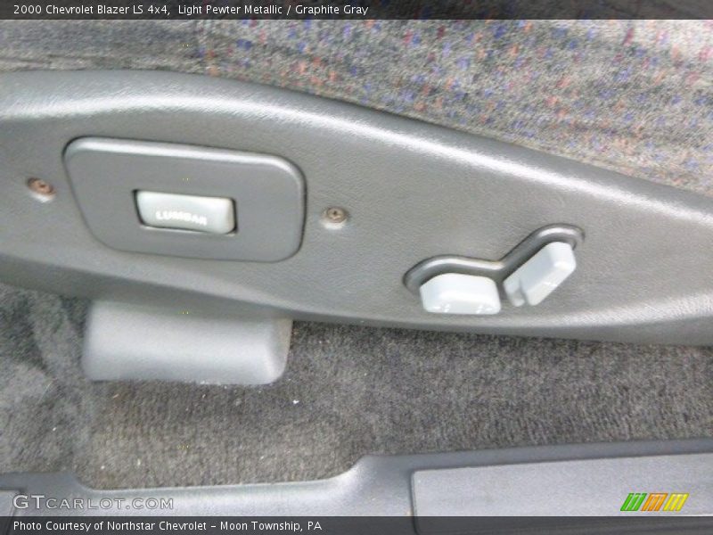 Light Pewter Metallic / Graphite Gray 2000 Chevrolet Blazer LS 4x4