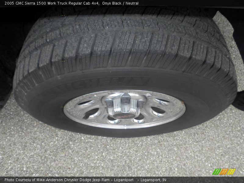 Onyx Black / Neutral 2005 GMC Sierra 1500 Work Truck Regular Cab 4x4