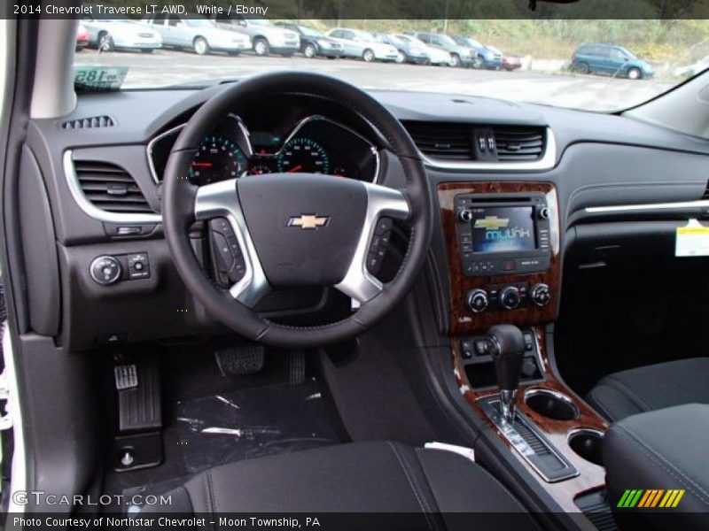 White / Ebony 2014 Chevrolet Traverse LT AWD