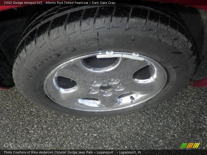 Inferno Red Tinted Pearlcoat / Dark Slate Gray 2002 Dodge Intrepid SXT