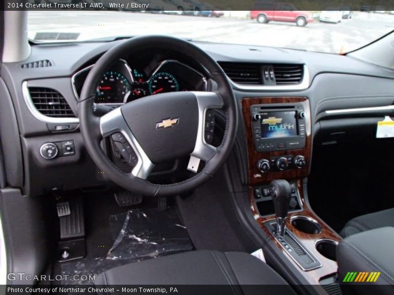 White / Ebony 2014 Chevrolet Traverse LT AWD