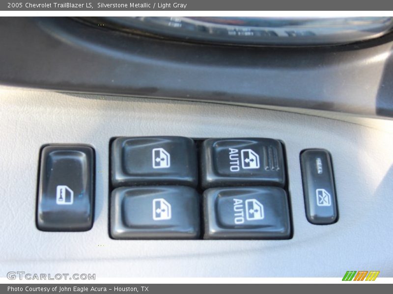 Silverstone Metallic / Light Gray 2005 Chevrolet TrailBlazer LS
