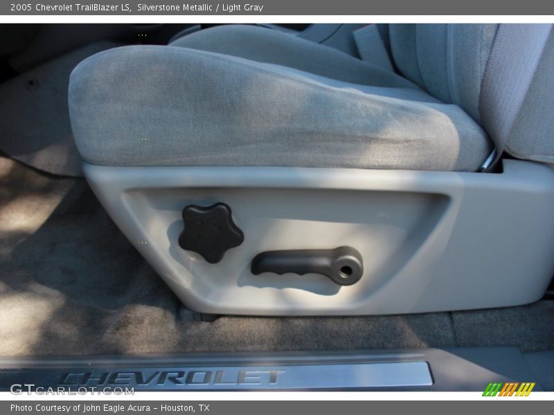 Silverstone Metallic / Light Gray 2005 Chevrolet TrailBlazer LS