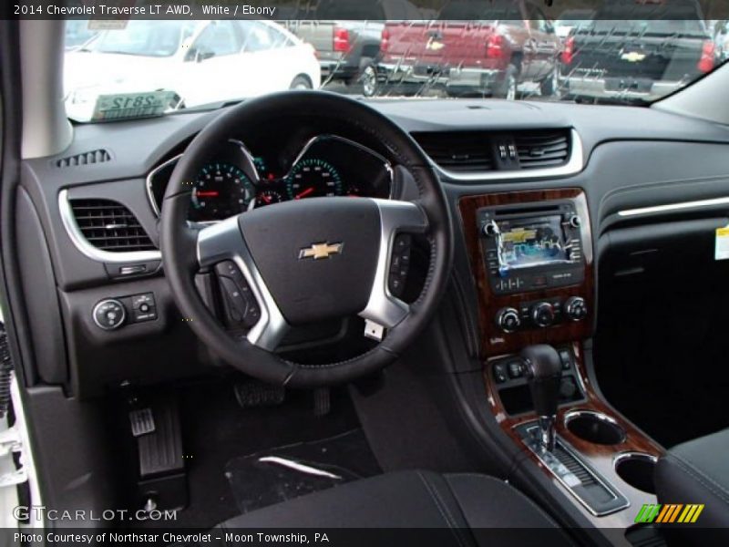 White / Ebony 2014 Chevrolet Traverse LT AWD