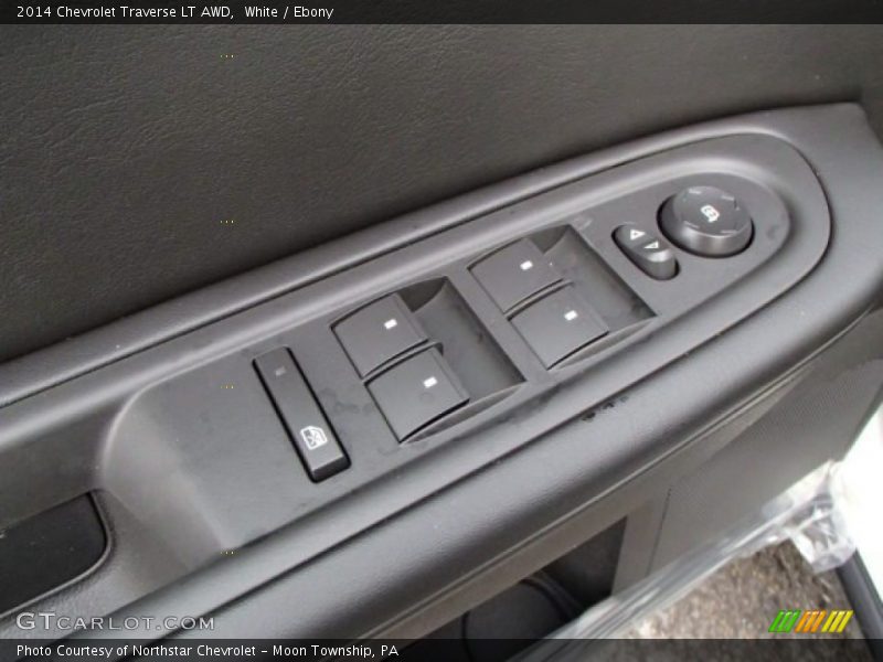 White / Ebony 2014 Chevrolet Traverse LT AWD