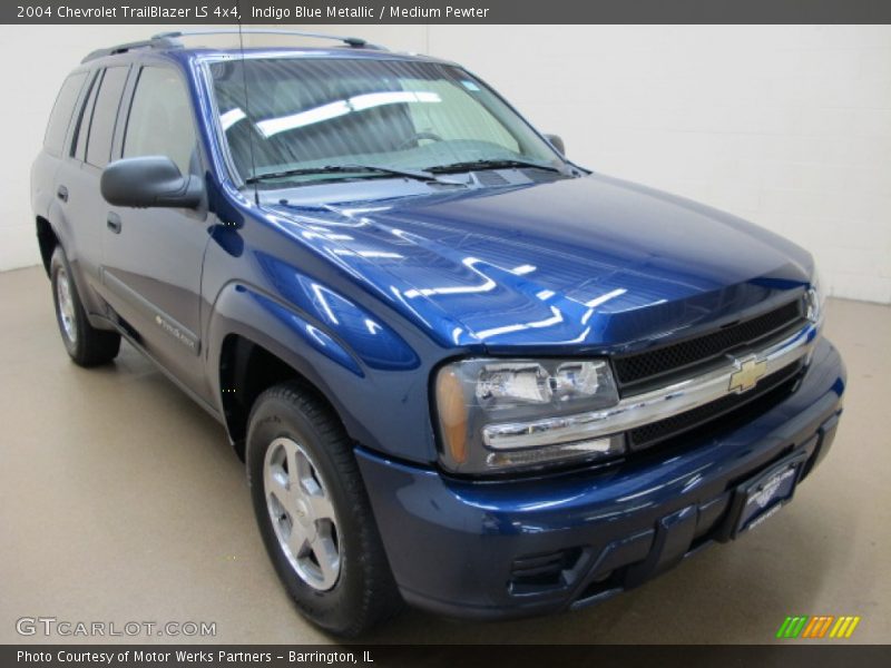Indigo Blue Metallic / Medium Pewter 2004 Chevrolet TrailBlazer LS 4x4