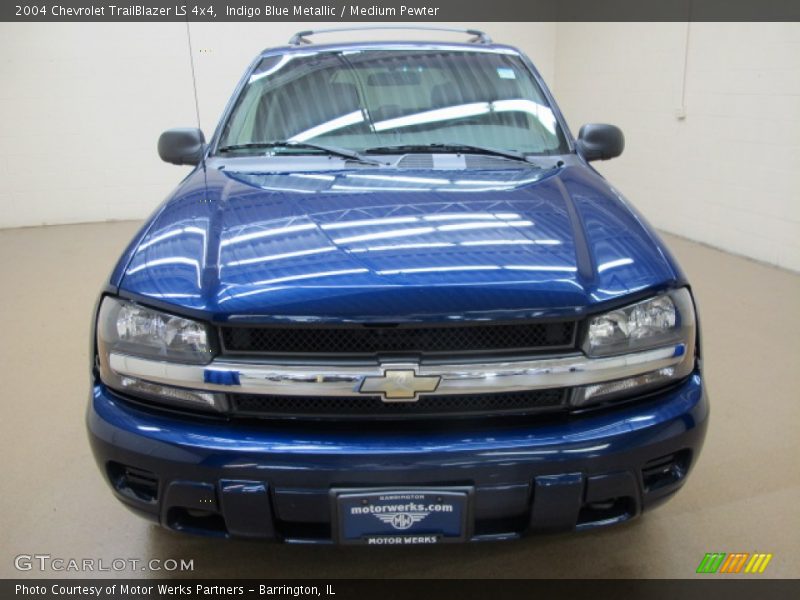 Indigo Blue Metallic / Medium Pewter 2004 Chevrolet TrailBlazer LS 4x4