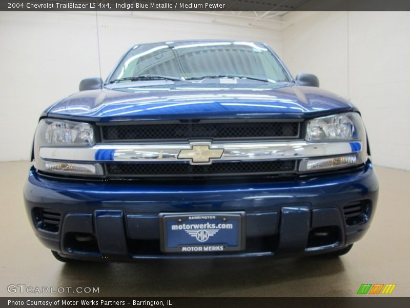 Indigo Blue Metallic / Medium Pewter 2004 Chevrolet TrailBlazer LS 4x4