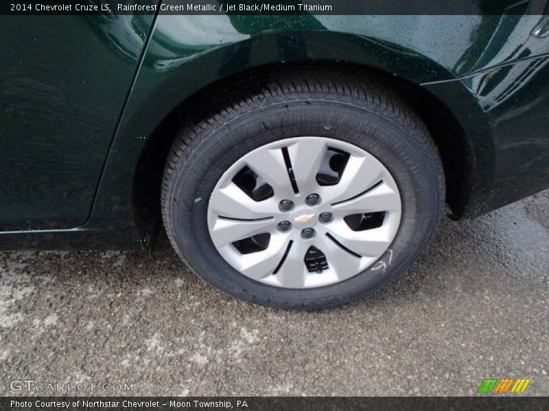 Rainforest Green Metallic / Jet Black/Medium Titanium 2014 Chevrolet Cruze LS