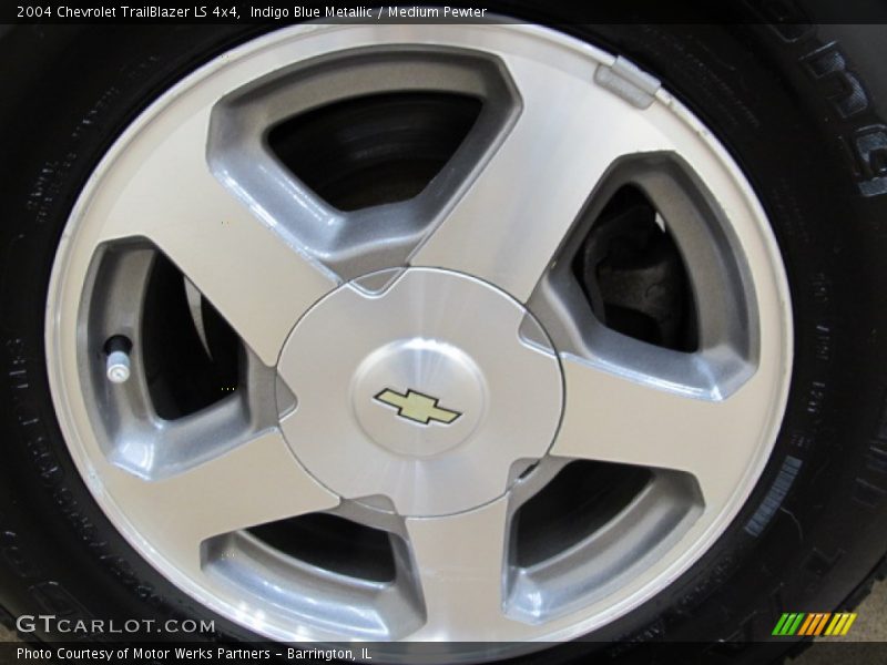 Indigo Blue Metallic / Medium Pewter 2004 Chevrolet TrailBlazer LS 4x4