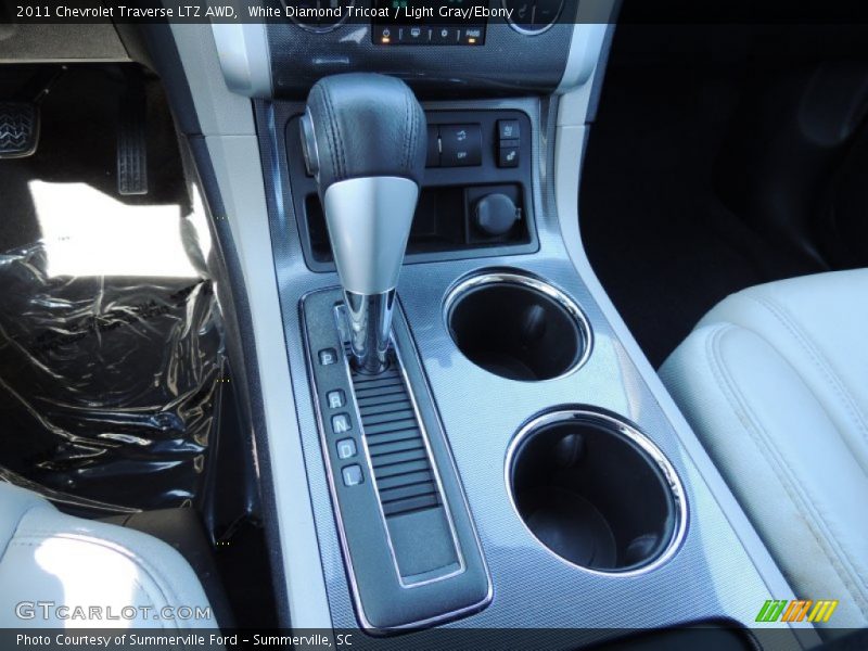 White Diamond Tricoat / Light Gray/Ebony 2011 Chevrolet Traverse LTZ AWD