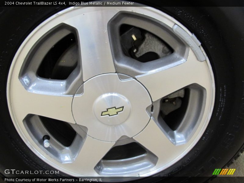 Indigo Blue Metallic / Medium Pewter 2004 Chevrolet TrailBlazer LS 4x4