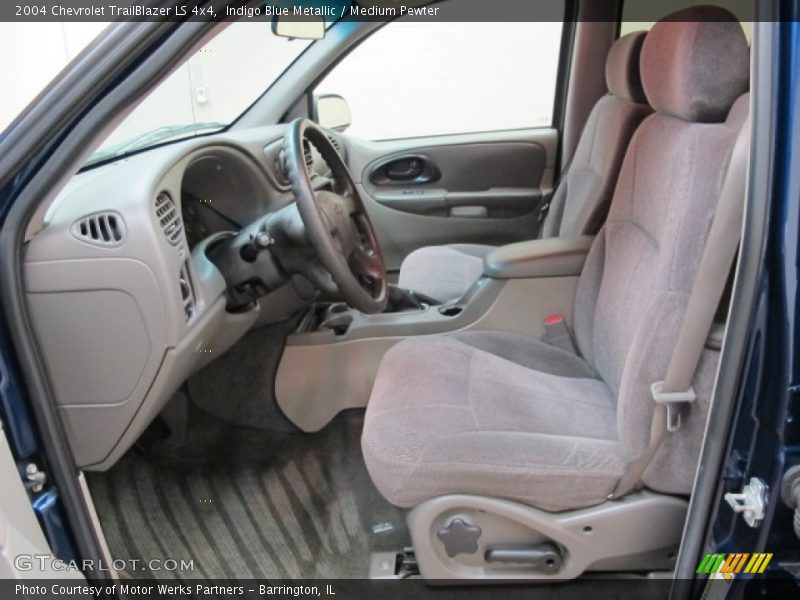 Indigo Blue Metallic / Medium Pewter 2004 Chevrolet TrailBlazer LS 4x4