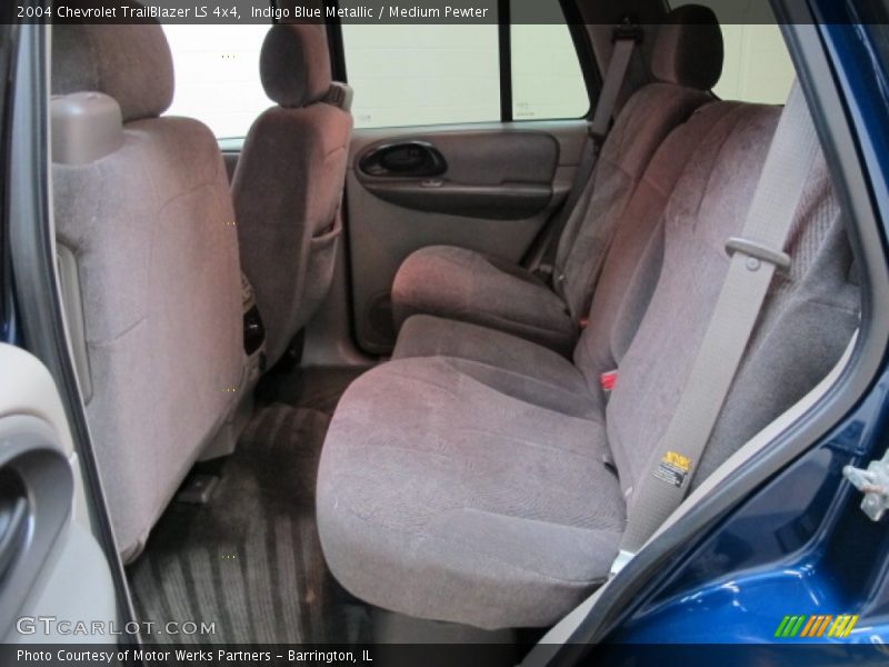 Indigo Blue Metallic / Medium Pewter 2004 Chevrolet TrailBlazer LS 4x4