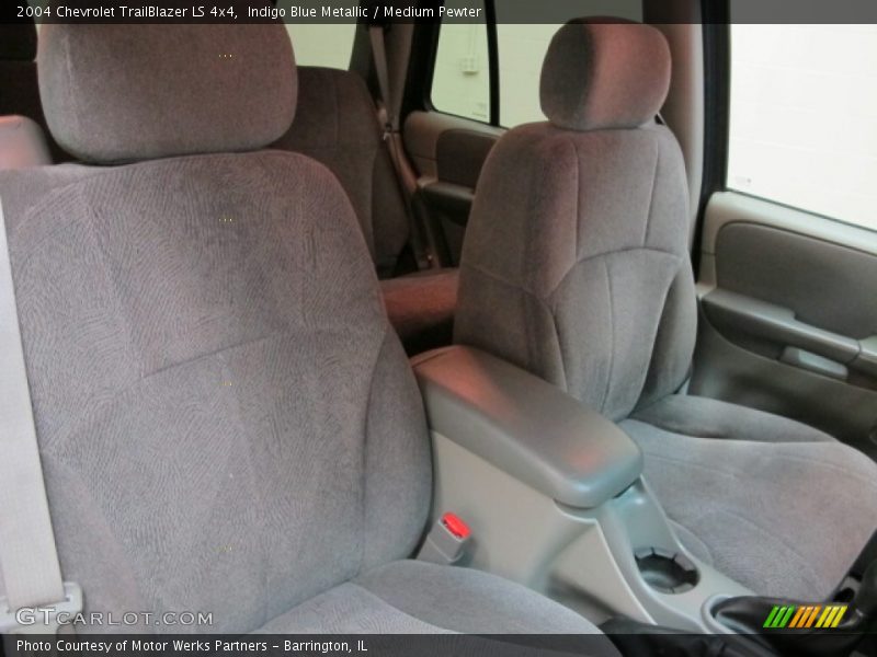 Indigo Blue Metallic / Medium Pewter 2004 Chevrolet TrailBlazer LS 4x4