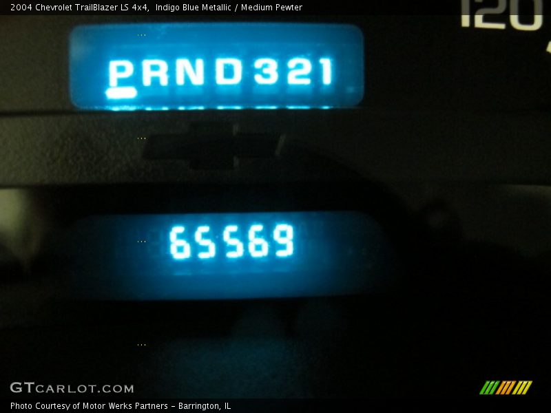 Indigo Blue Metallic / Medium Pewter 2004 Chevrolet TrailBlazer LS 4x4