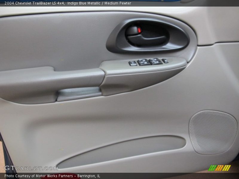 Indigo Blue Metallic / Medium Pewter 2004 Chevrolet TrailBlazer LS 4x4