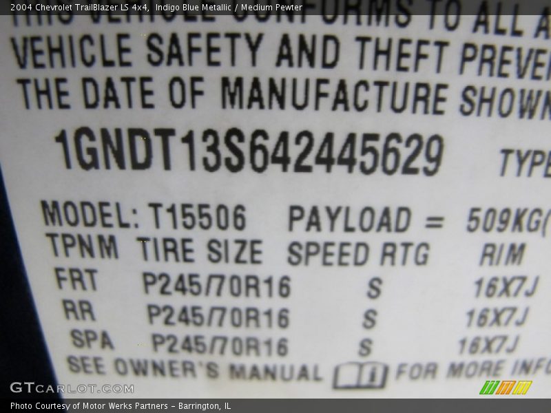 Indigo Blue Metallic / Medium Pewter 2004 Chevrolet TrailBlazer LS 4x4