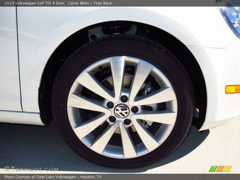 Candy White / Titan Black 2014 Volkswagen Golf TDI 4 Door