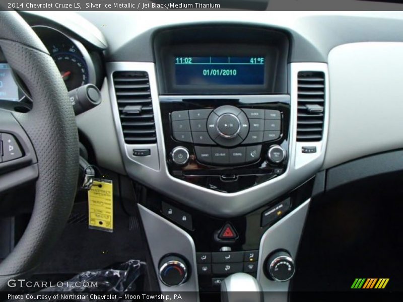 Silver Ice Metallic / Jet Black/Medium Titanium 2014 Chevrolet Cruze LS