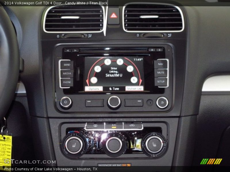 Candy White / Titan Black 2014 Volkswagen Golf TDI 4 Door