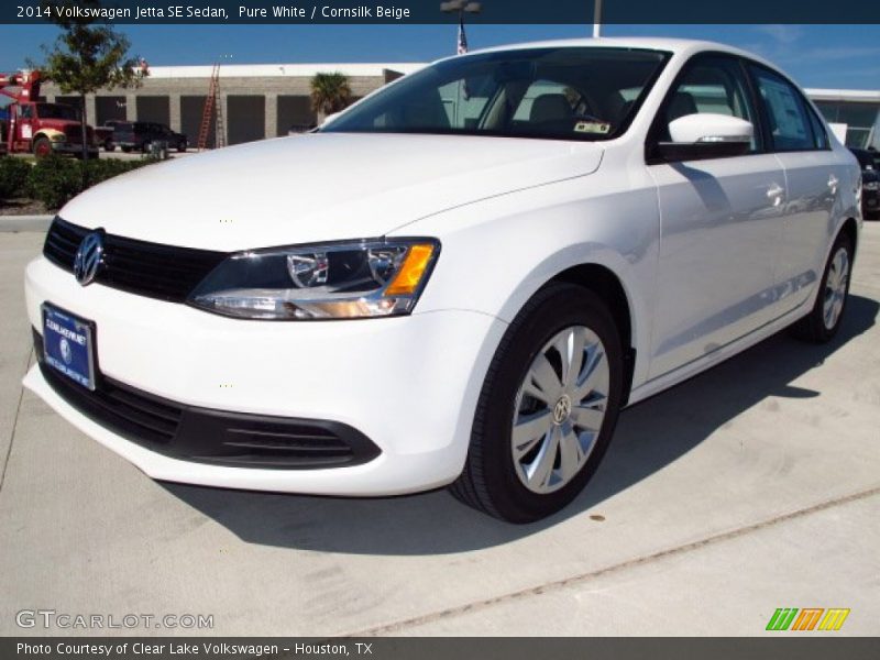 Pure White / Cornsilk Beige 2014 Volkswagen Jetta SE Sedan