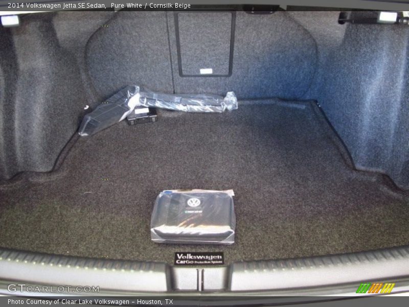Pure White / Cornsilk Beige 2014 Volkswagen Jetta SE Sedan