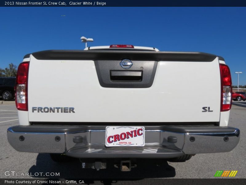 Glacier White / Beige 2013 Nissan Frontier SL Crew Cab