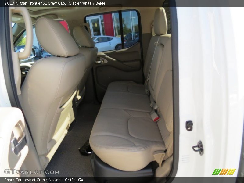Glacier White / Beige 2013 Nissan Frontier SL Crew Cab