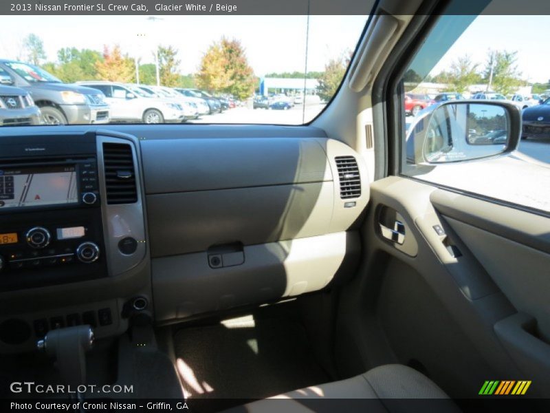 Glacier White / Beige 2013 Nissan Frontier SL Crew Cab