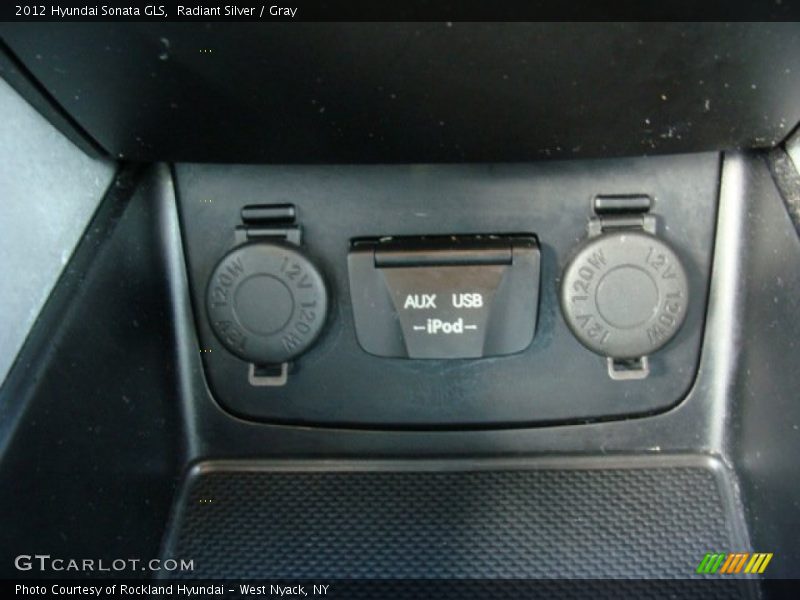 Radiant Silver / Gray 2012 Hyundai Sonata GLS