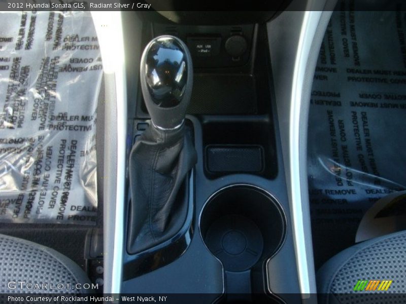 Radiant Silver / Gray 2012 Hyundai Sonata GLS