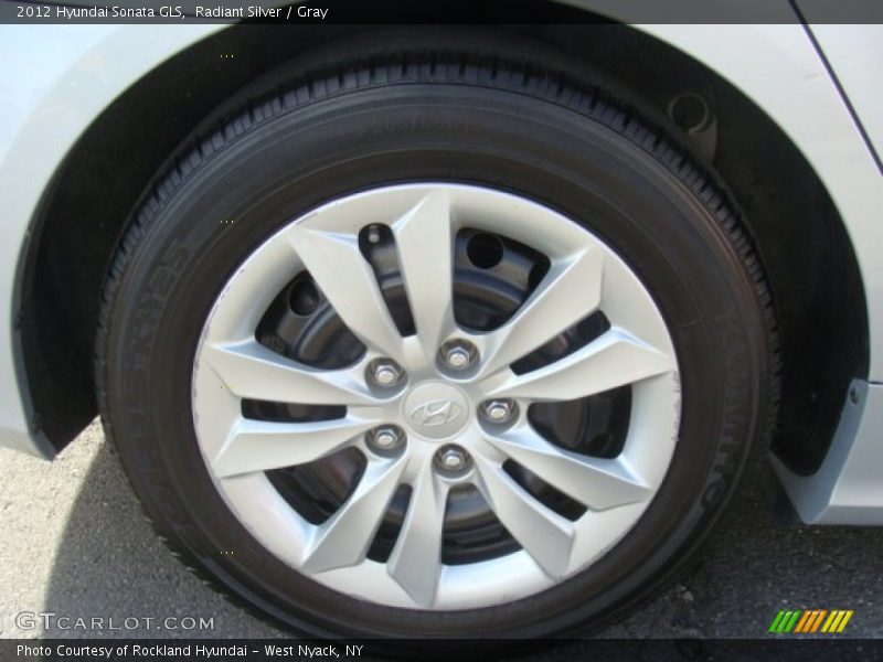 Radiant Silver / Gray 2012 Hyundai Sonata GLS