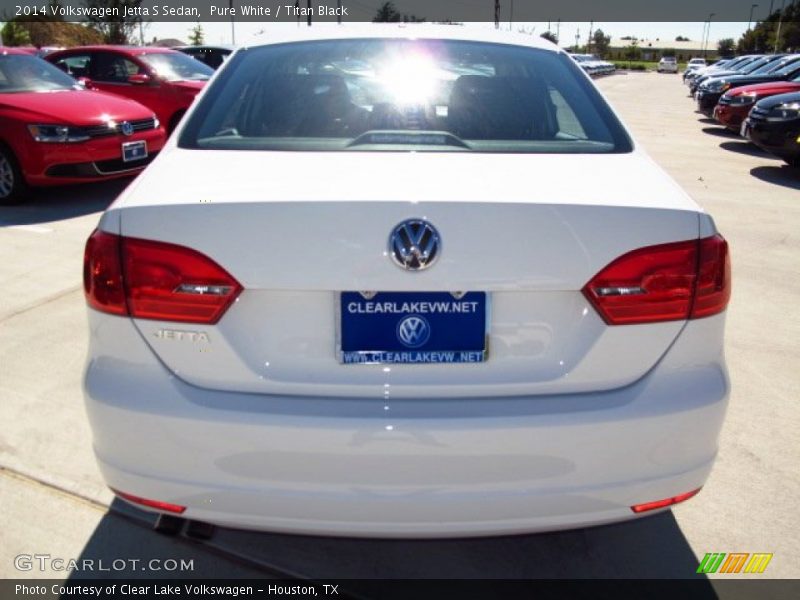 Pure White / Titan Black 2014 Volkswagen Jetta S Sedan