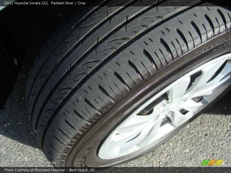Radiant Silver / Gray 2012 Hyundai Sonata GLS