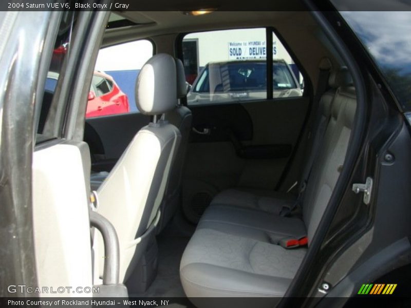 Black Onyx / Gray 2004 Saturn VUE V6