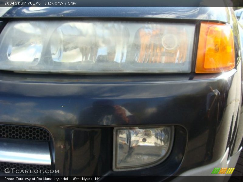 Black Onyx / Gray 2004 Saturn VUE V6