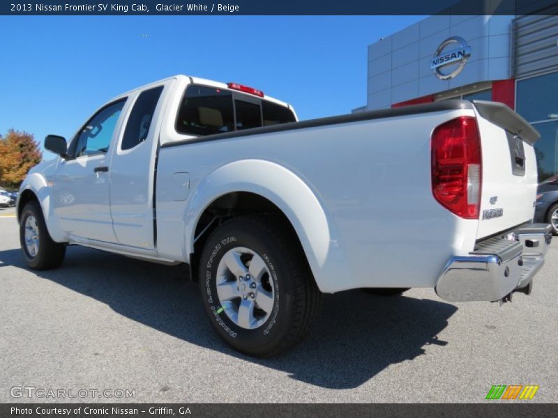 Glacier White / Beige 2013 Nissan Frontier SV King Cab