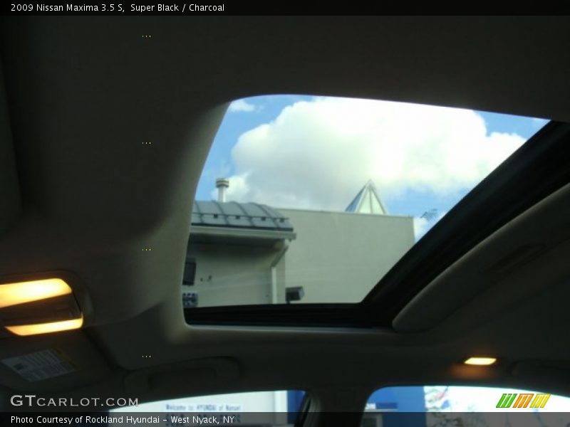 Super Black / Charcoal 2009 Nissan Maxima 3.5 S