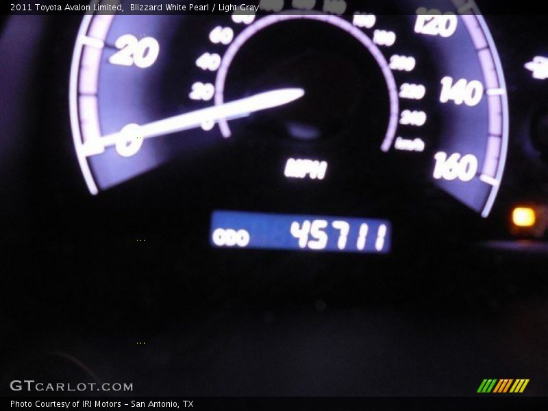 Blizzard White Pearl / Light Gray 2011 Toyota Avalon Limited