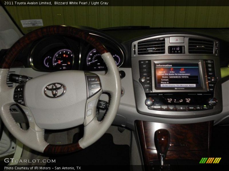 Blizzard White Pearl / Light Gray 2011 Toyota Avalon Limited