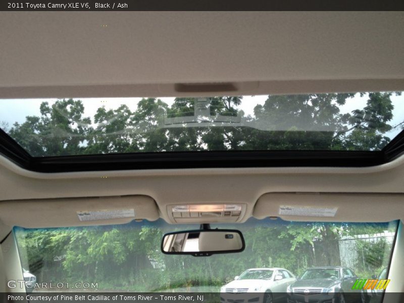 Black / Ash 2011 Toyota Camry XLE V6