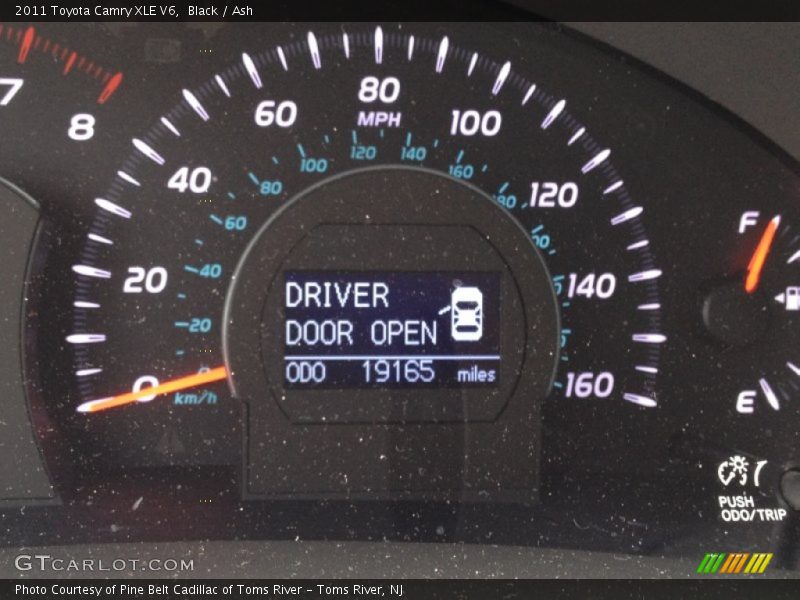 Black / Ash 2011 Toyota Camry XLE V6