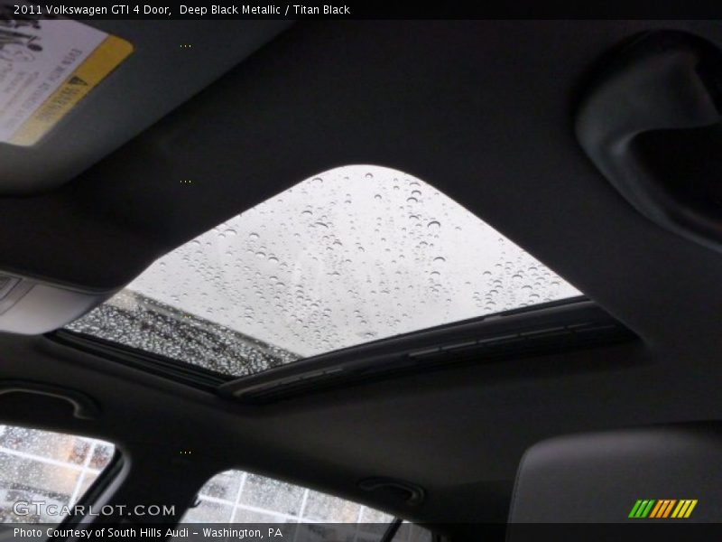 Deep Black Metallic / Titan Black 2011 Volkswagen GTI 4 Door