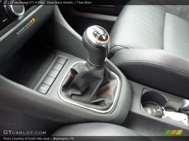 Deep Black Metallic / Titan Black 2011 Volkswagen GTI 4 Door